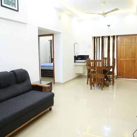 Down Town Holidays Thiruvananthapuram Exterior photo