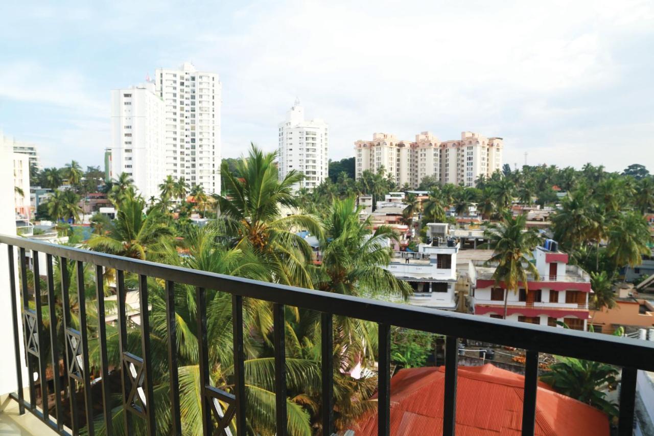 Down Town Holidays Thiruvananthapuram Exterior photo